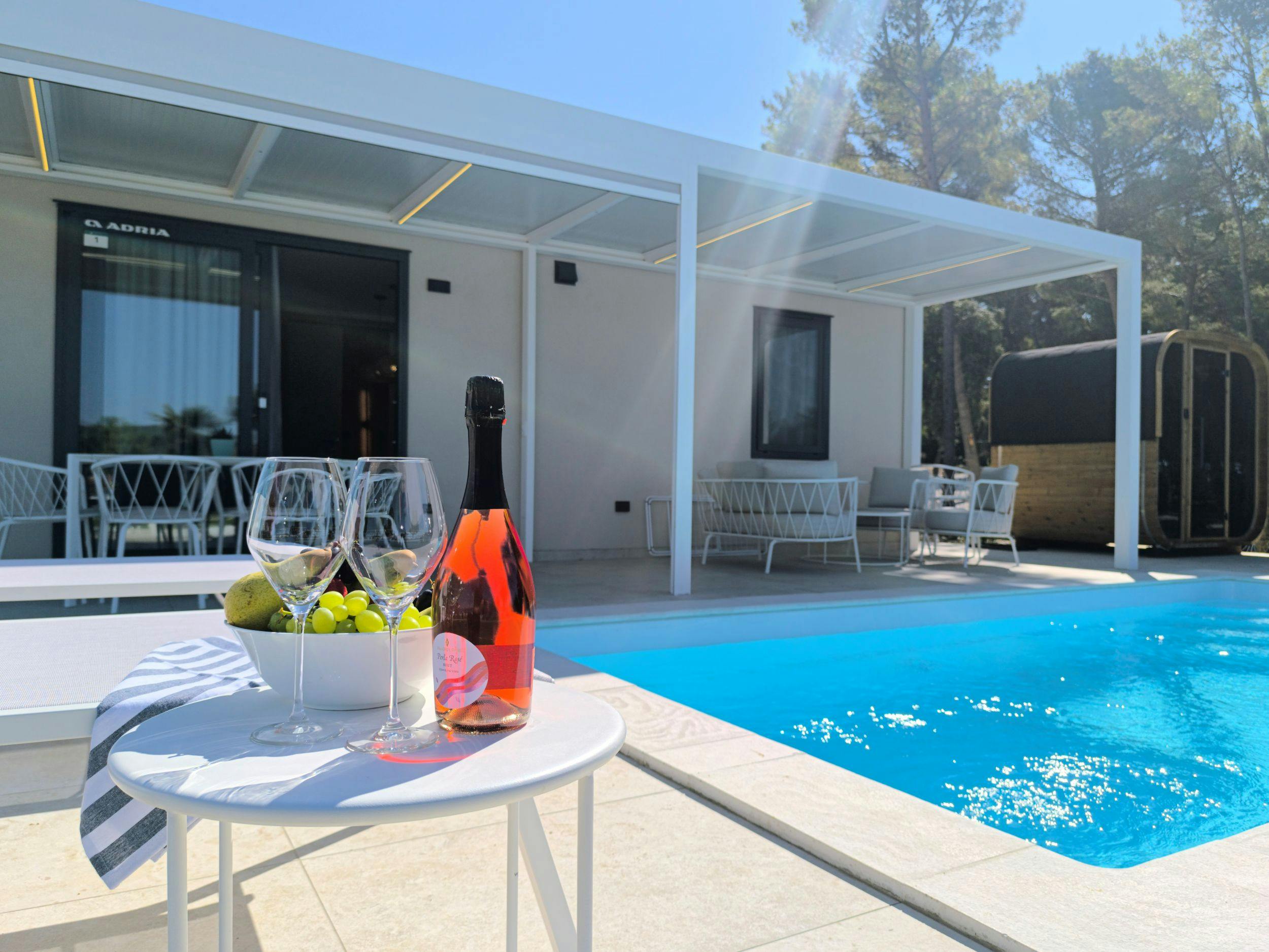 Amadria Park Camping Šibenik - Proljeće i 1. svibanj u Exclusive Beach Villi s privatnim grijanim bazenom i saunom